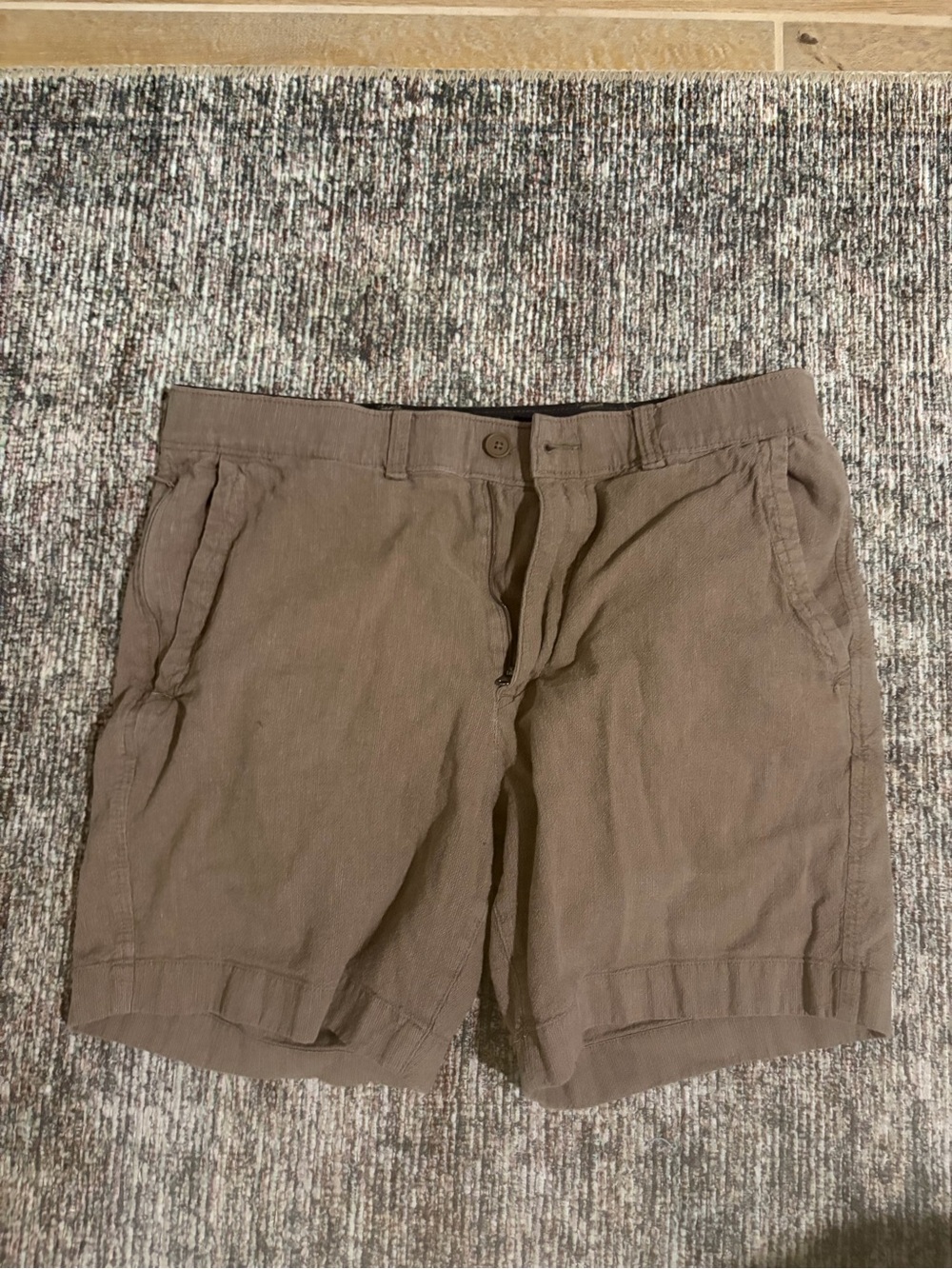 Abercrombie & Fitch Men's Taupe Brown Flat-Front Shorts